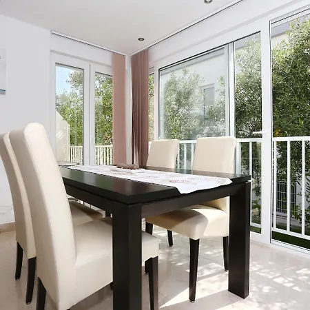 Sunadria Apartament *