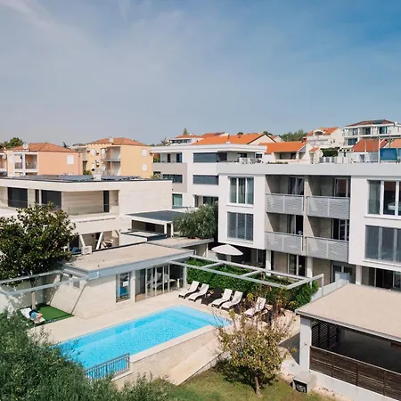 Sunadria Apartment *