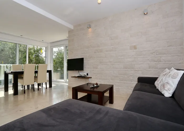 Апартаменты Sunadria Кожино